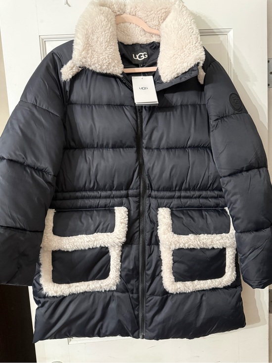 UGG Jackets & Blazers - BRAND NEW W/TAG UGG Black Puffer Jacket with Cream Sherpa Trim